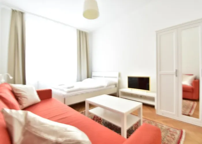 Universum Apartment 3