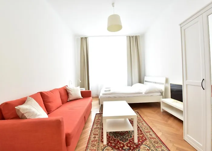 Universum Apartment 3